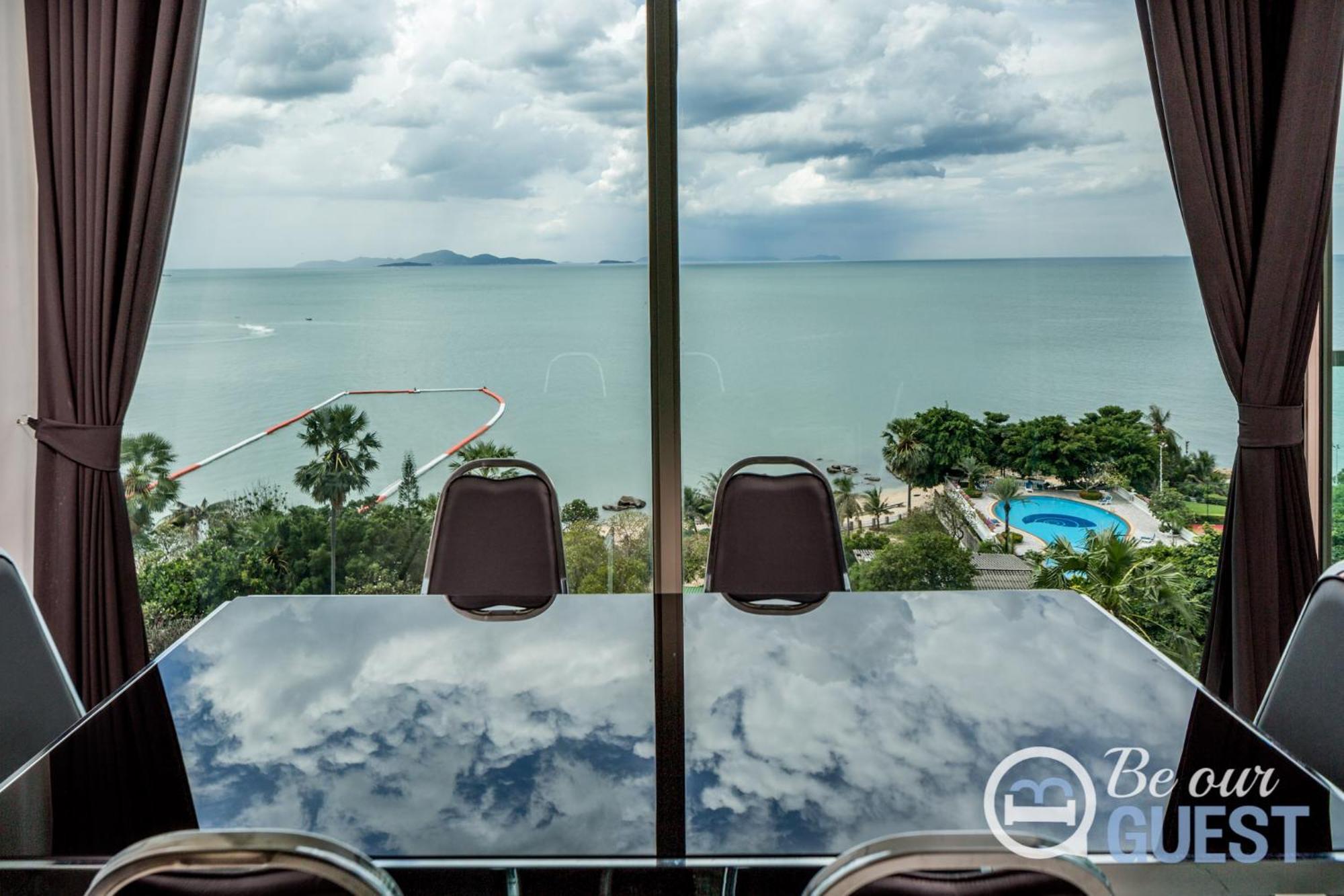 Stunning Sea View Condo On The Beach - Monthly Stay Pattaya Exterior photo